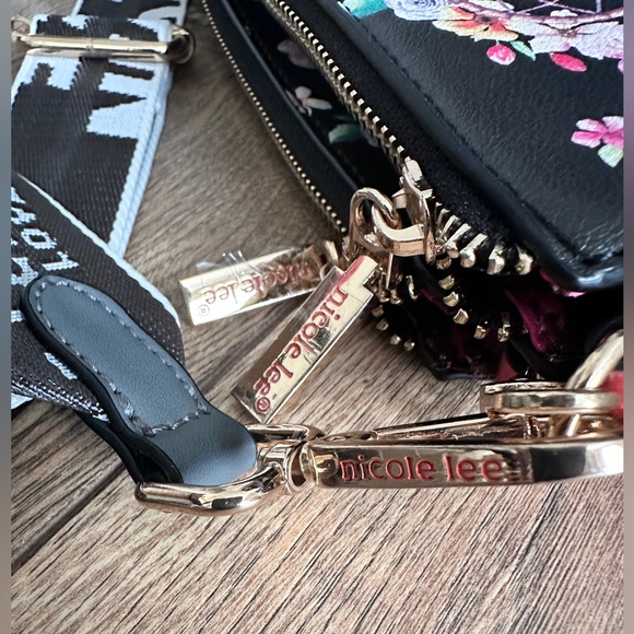 Nicole Lee Dream of All Colors Versatile 2-in-1 Crossbody Vegan Leather Purse - Picture 5 of 13